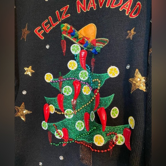 Christmas Sweater🎄 - Picture 2 of 5